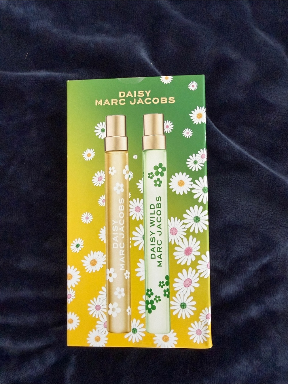 Marc Jacobs Daisy Daisy Wild Duo in Green and Gold